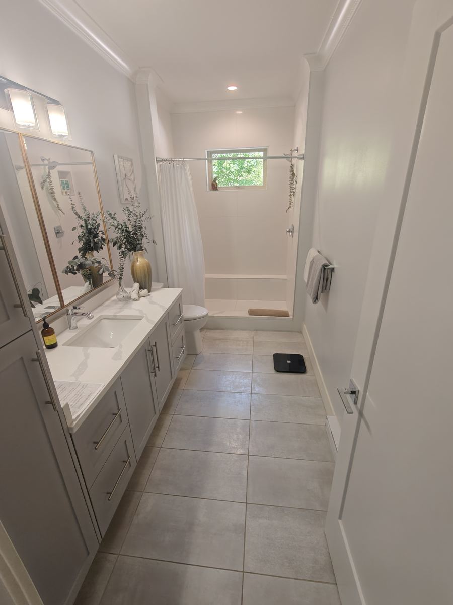 Bathroom with quartz vanity